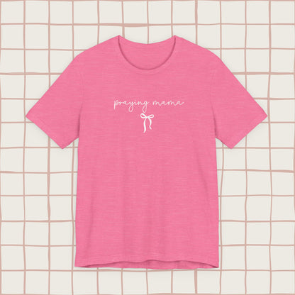 praying mama, tee ✨