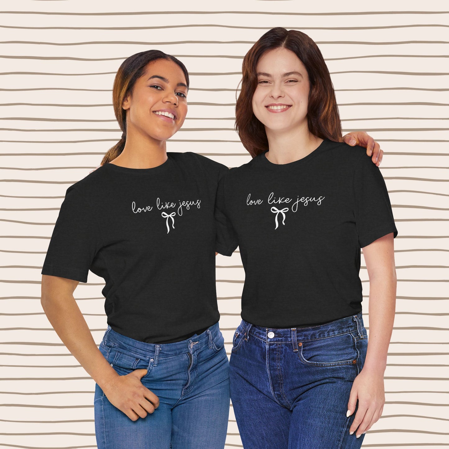 Love Like Jesus Tee ✝️🎀