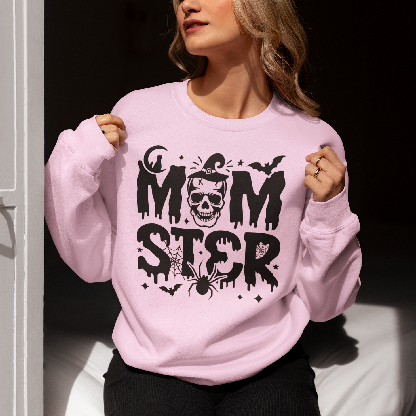Momster Sweatshirt – Cozy, Cute & Spooky Mama Vibes