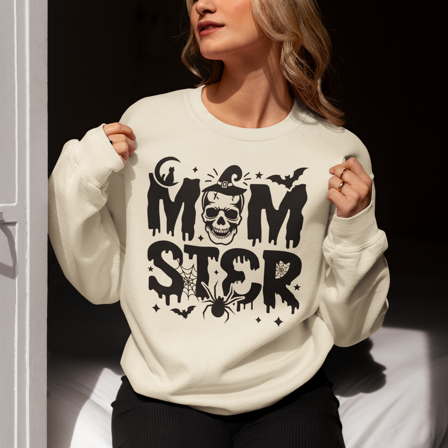 Momster Sweatshirt – Cozy, Cute & Spooky Mama Vibes